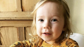 Antes de morrer, vizinho idoso deixa presentes de Natal para criança