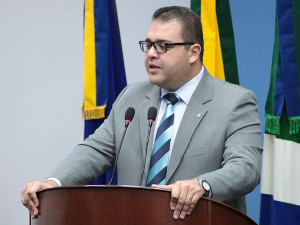 Vereador Alan Guedes mostra preocupação com aplicação dos recursos da Assistência Social