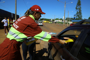 Blitz de prevenção de doenças sexualmente  transmissíveis mobiliza motoristas na BR-163