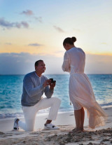 Jennifer Lopez púbica  fotos do momento em que foi pedida em  casamento