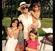 Ana Maria Braga comemora seus 70 anos