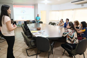 Prefeita acompanha resultados do Projeto  Literatura em Libras na Educação Infantil
