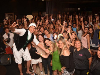 Netinho com fãs em evento em Natal, Rio Grande do Norte