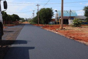 Asfalto avança em vias de acesso a UBS do Guaicurus