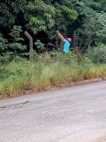 Homem é flagrado furtando arames de área ambiental