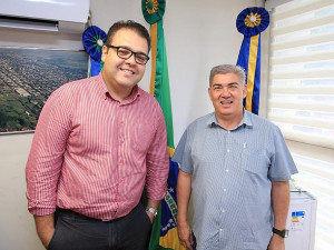 Alan Guedes durante reunião com o diretor-presidente da AEM/MS, Nilton Pinto Rodrigues