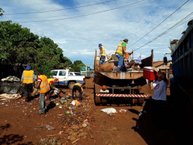 Mutirão contra dengue recolhe 12 caminhões de lixo