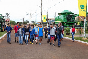 Projeto Fazendinha leva duas mil crianças à 55ª Expoagro