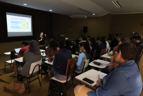 Professores de Educação Física participam de formação