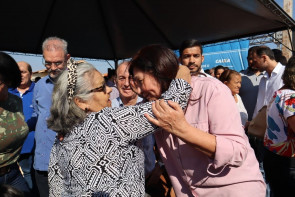 Durante entrega do Residencial Campina  Verde II, Délia anuncia Ceim para a região