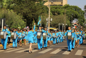7 DE SETEMBRO: Quatro mil desfilam em Dourados representando 66 instituições