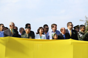 7 DE SETEMBRO: Quatro mil desfilam em Dourados representando 66 instituições