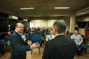 Barbosinha celebra eficiência de programa que leva mais segurança às escolas públicas
