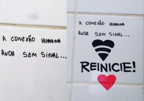 Grafiteiro escreve mensagens de apoio e responde frase de suicídio em banheiro de escola