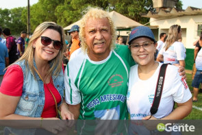 Jogadores profissionais participam do 10º futebol Solidário do Toninho Poços