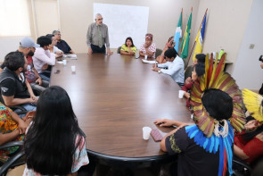 Prefeitura de Dourados garante ônibus para transporte de universitários indígenas na próxima semana