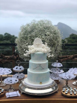 Batizado do afilhado de Marina Ruy Barbosa foi realizado na capela do Cristo Redentor