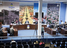 A sessão contou com discurso em Libras