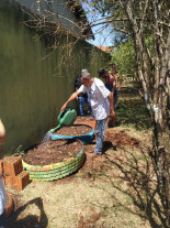 Mais uma escola de Dourados  recebe Projeto Horta com Pneus