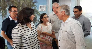 Délia pede ao governador mais recursos para a Saúde