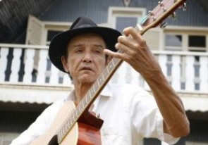 Dourados: Cantor esperou por 10 anos para comprar o chalé dos sonhos