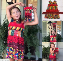 Loja de roupas transforma os desenhos das crianças em desenhos de roupas