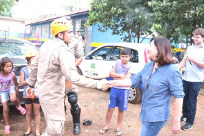 Compromisso: Délia realiza visita ao distrito de Vila Vargas