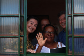 Délia diz que entrega de casas é o resultado da mobilização e luta dos movimentos sociais