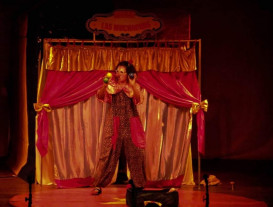 Mambembe Trupe Teatral faz apresentação circense para crianças gratuita no domingo