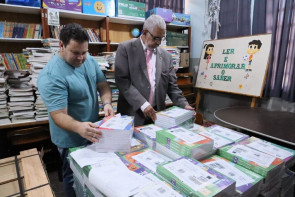 Livros didáticos já estão sendo entregues em  todas as escolas da Rede Municipal de Dourados