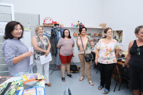 Prefeita Délia reafirma apoio as ações da Rede de Economia Solidária e garante cedência de espaço para loja