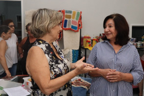 Prefeita Délia reafirma apoio as ações da Rede de Economia Solidária e garante cedência de espaço para loja