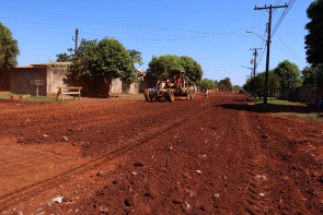 Prefeitura investe mais de R$ 800 mil no  asfaltamento de parte do jardim Caiman