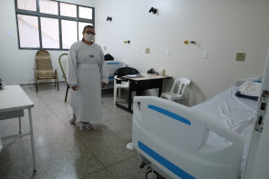 Délia ativa ala para atendimento  de pacientes da Covid-19 no HV