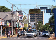 Representantes do comércio entregaram à prefeita Délia, na sexta-feira (19), documento com sugestões de mudanças no horário de funcionamento das lojas