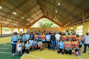 Prefeita Délia Razuk entrega obra de  revitalização do Ceper do BNH 1º Plano