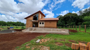 Delia visita obra de adequação e reforma da Guarda Municipal Ambiental e deixa garantido mais de R$ 350 mil em caixa