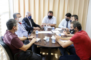 Vereadores ouvem reivindicações dos diretores da Aced
