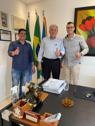 Dr. Diogo Castilho esteve reunido com o deputado estadual Barbosinha, na Capital