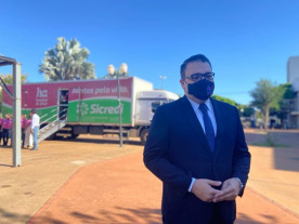 Unidade Móvel do Hospital de Amor inicia atendimento na Praça Antônio João