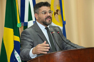 Vereador Mauricio agradece emenda do deputado Marcio Fernandes que garante um Castramóvel ao município