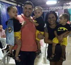 Douglas, o tio, aco