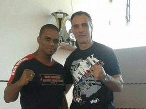 Presidente da Confederação Brasileira de KickBoxing, Paulo Cesar Zorello (à direita) visita Dourados nesse fim de semana