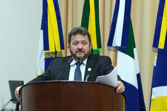 Presidente da Câmara de Dourados Laudir Munaretto apresentou importantes proposições na sessão ordinária de segunda-feira