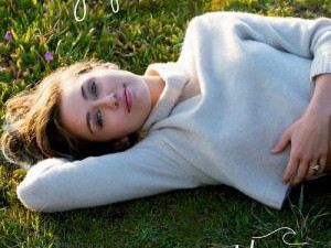 MILEY CYRUS LANÇA CLIPE DE ‘MALIBU’