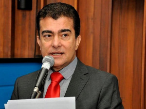 O inconformismo do homem com o fim do relacionamento e o sentimento de posse tem sido algumas das maiores causas de violência contra a mulher e precisa ser combatido, alerta o deputado Marçal Filho, coordenador da Frente Parlamentar em Defesa da Mulher na