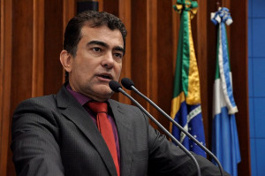 Marçal Filho comemora lançamento de pacote de recursos do Governo