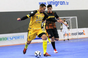 Juventude AG sai na frente, mas leva virada da ACBF na Liga Nacional de Futsal