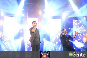 Dupla Henrique & Diego e Dennis DJ encerram programação musical da 53ª Expoagro