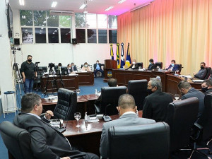 Fotos – Valdenir Rodrigues/CMD  Vereadores douradenses discutiram e votaram projetos importantes para o desenvolvimento de Dourados